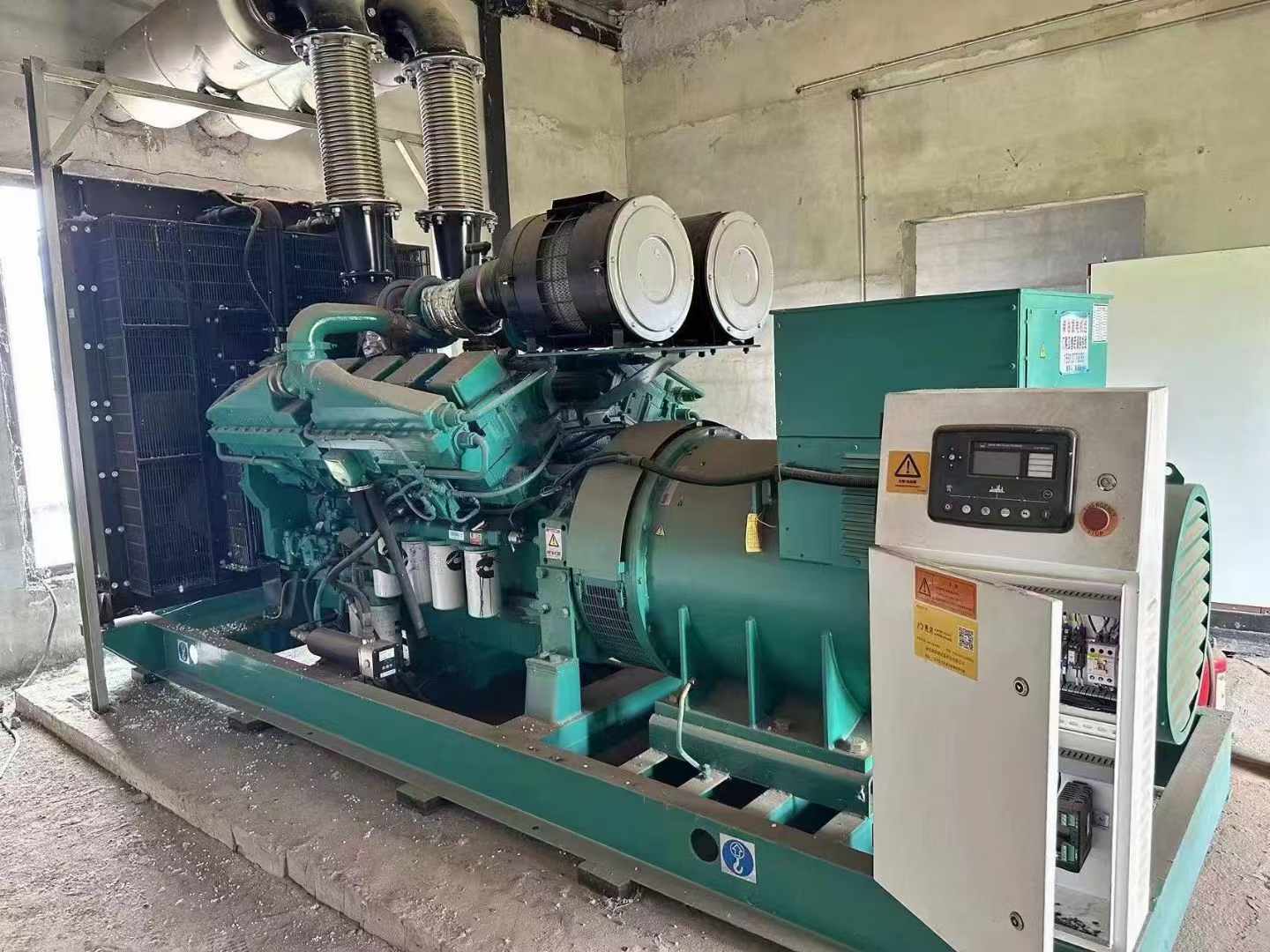 肃北无功补偿装置的性能评估需要考虑哪些因素？