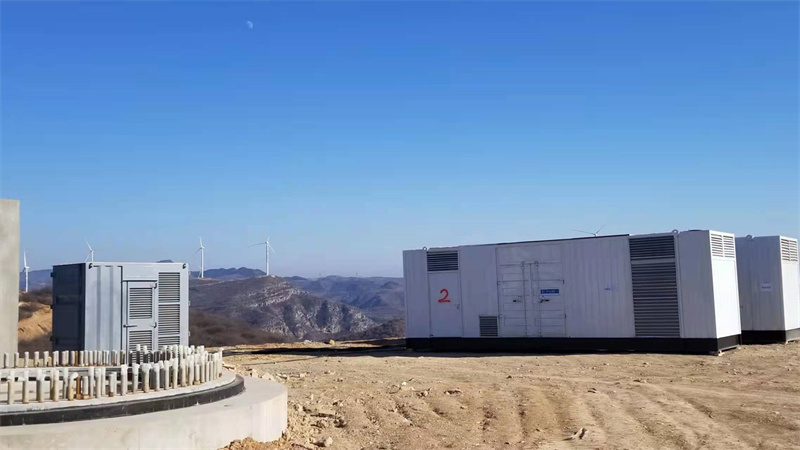 肃北带燃油预热系统的柴油发电机组在冬季启动前需要做哪些准备工作？